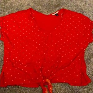 Universal thread pattern shirt